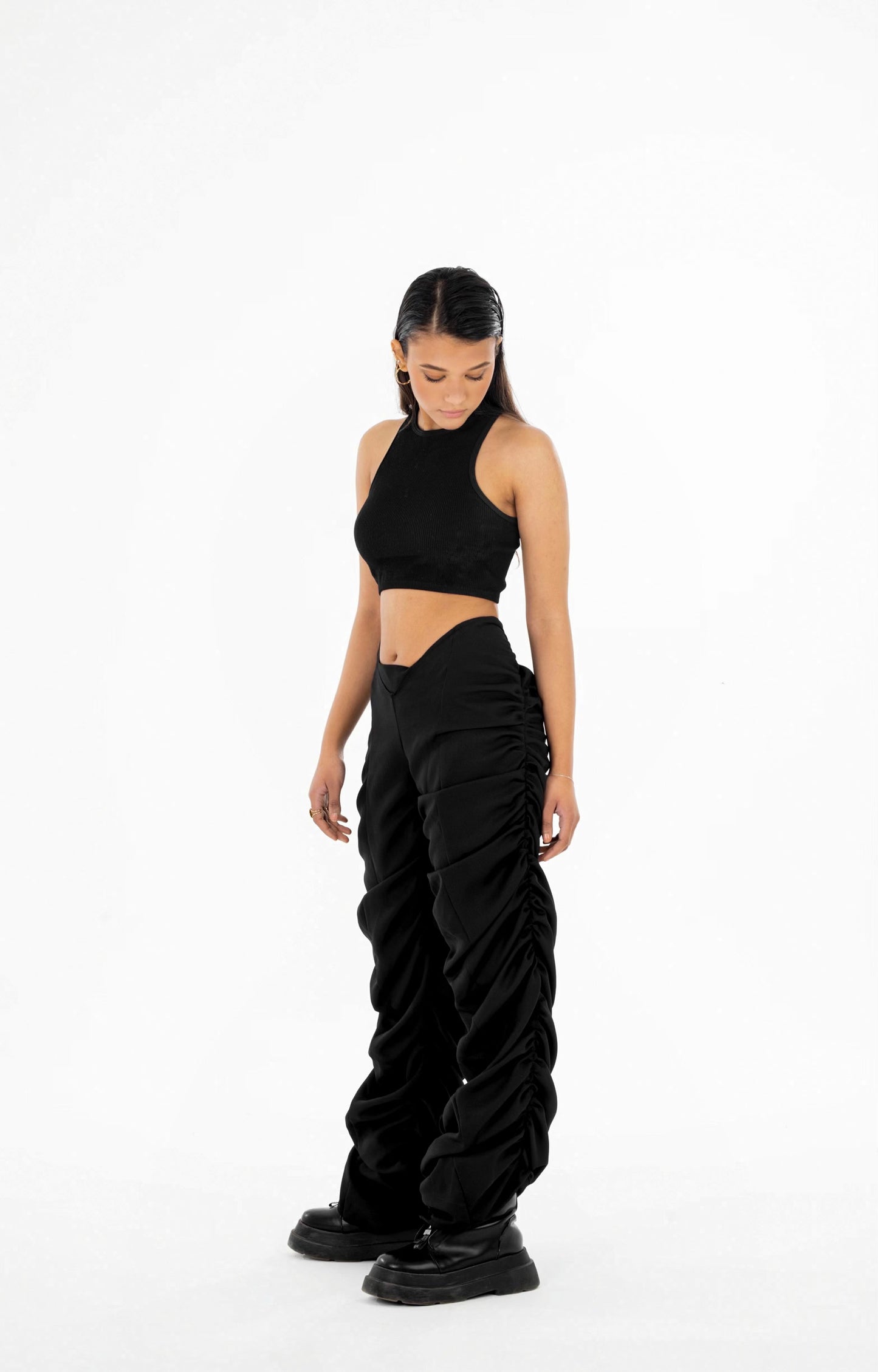 V cut zigzag pants